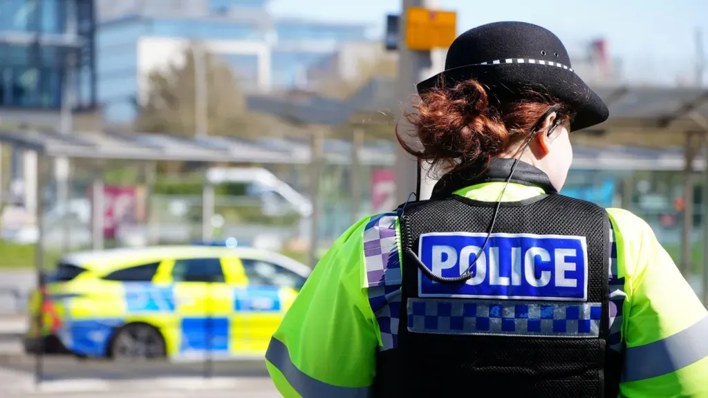 Police Track Down Missing People, Apparently Searching Is Still a Thing